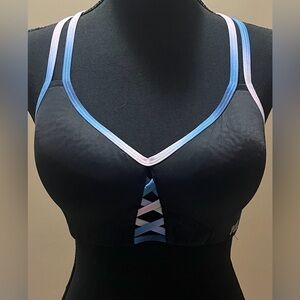 PINK Victoria's Secret Black and Blue Bra